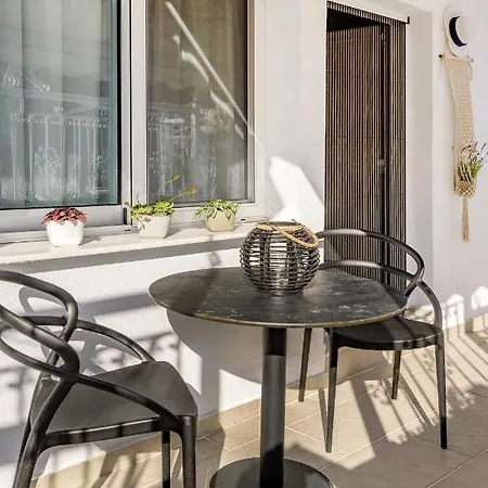 Casa Dimitrios * Ammoulianí