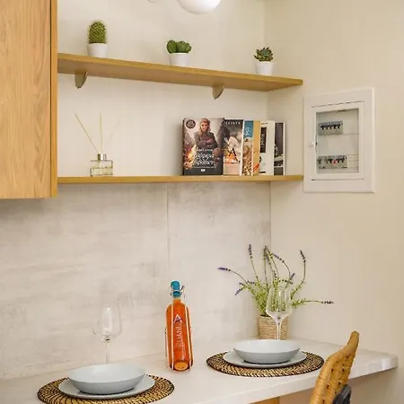 Casa Dimitrios אמוליאני